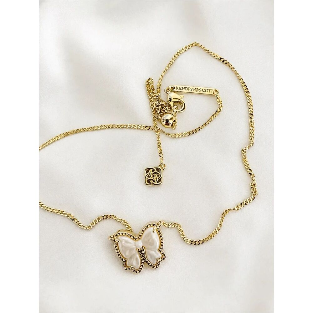 NWOT Kendra Scott Haley Bow Ivory Mother Of Pearl Gold Necklace - Picture 7 of 16